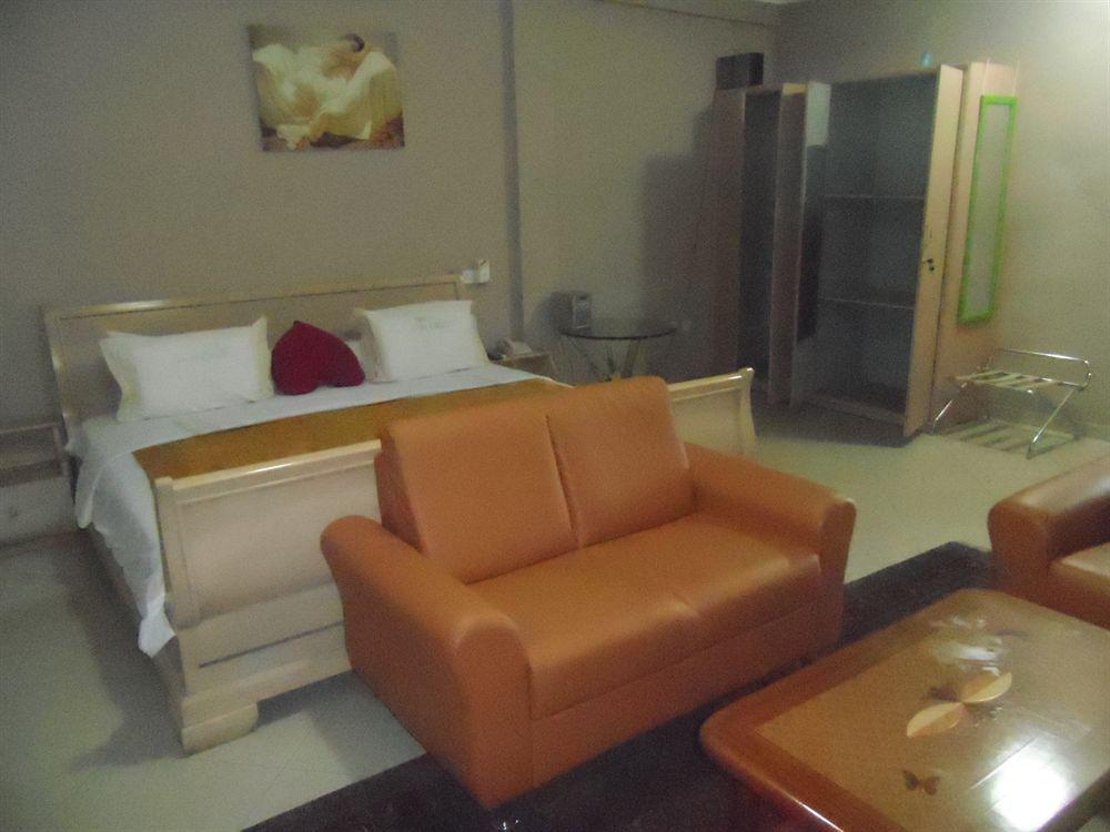 Yegoala Hotell Kumasi Exteriör bild